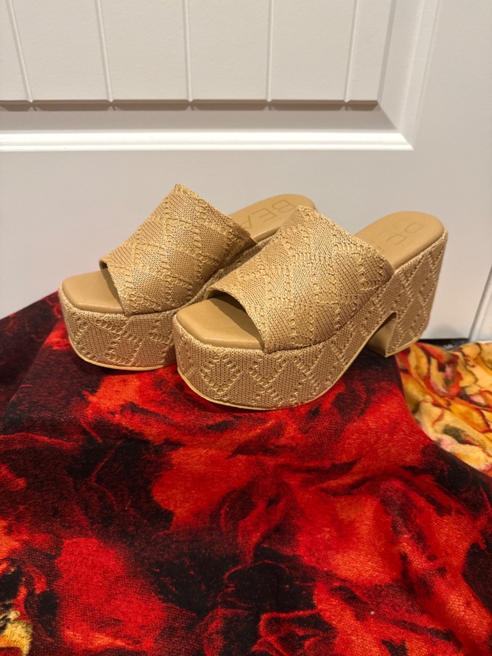 Women’s Platform Sandals - Picture 2 of 4